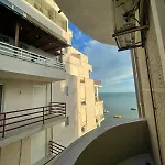 Hotel Tirona