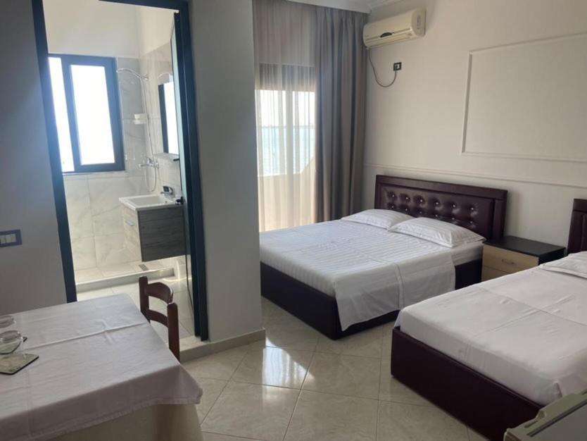 Tirona Hotel