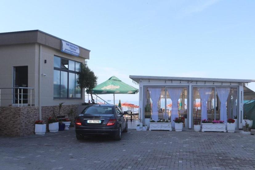Hotel Tirona 4*